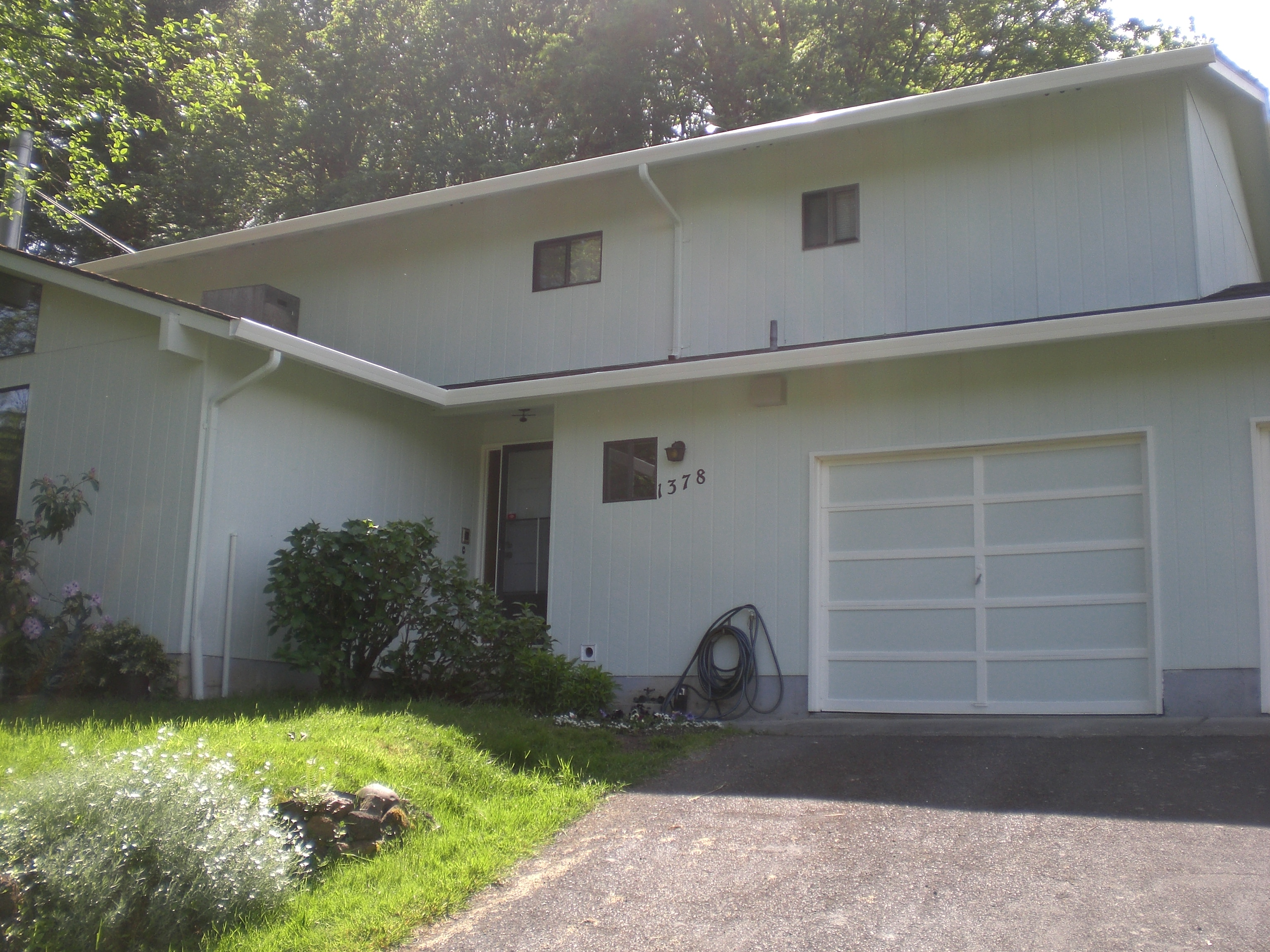 Luxury bathroom renovation Oregon - ACGI tile work and modern fixtures installation